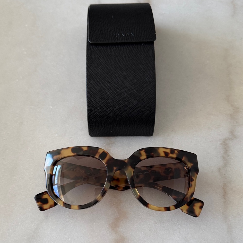Prada tortoise print Sunglasses